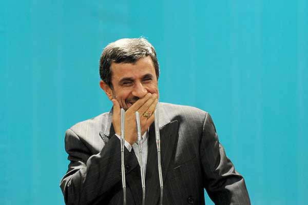 احمدي نژاد جوگير شده است