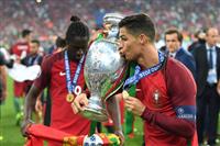 پرتغال فاتح یورو 2016/قهرمانی با اشک های رونالدو 