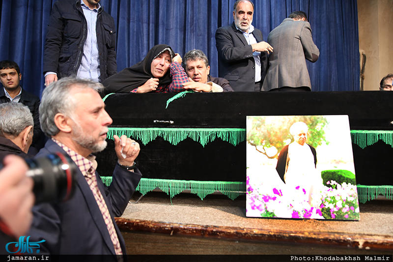 مراسم وداع با پیکر آیت الله هاشمی رفسنجانی(ره) در حسینیه جماران 