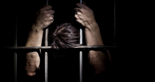  هشدار درباره وضعیت روحی و روانی کودکانی که در زندان زندگی می‌کنند