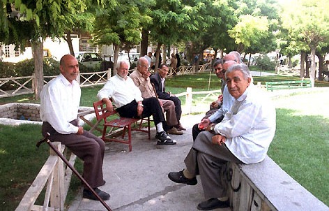 جمعیت ایران رو به پیری!/ بحران جمعیت در انتظار ایران