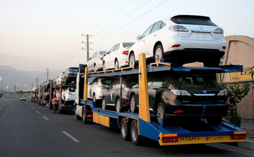 واردات خودرو در «انحصار» چند فرد و چند خانواده قرار 
