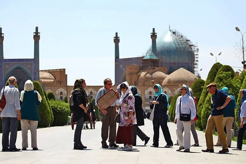 آمار گردشگران خارجی در ایران اعلام شد/ عراق همچنان در صدر