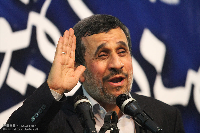 چرا احمدی‌نژاد در دهه فجر به پاسارگاد رفت؟